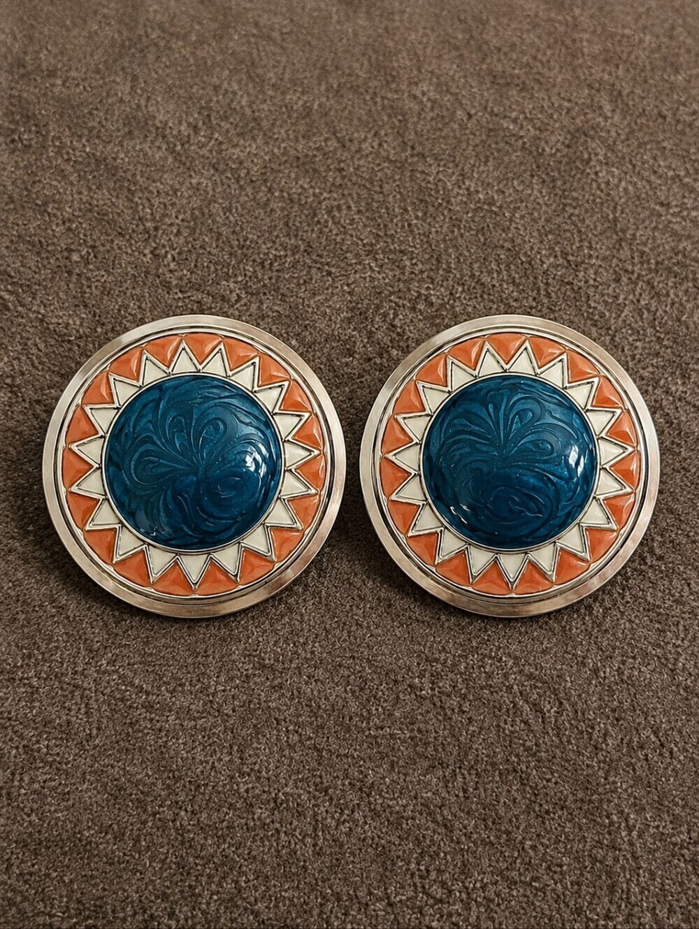 3/$30 VTG 1980s Southwestern Enamel Sun Concho Earrings